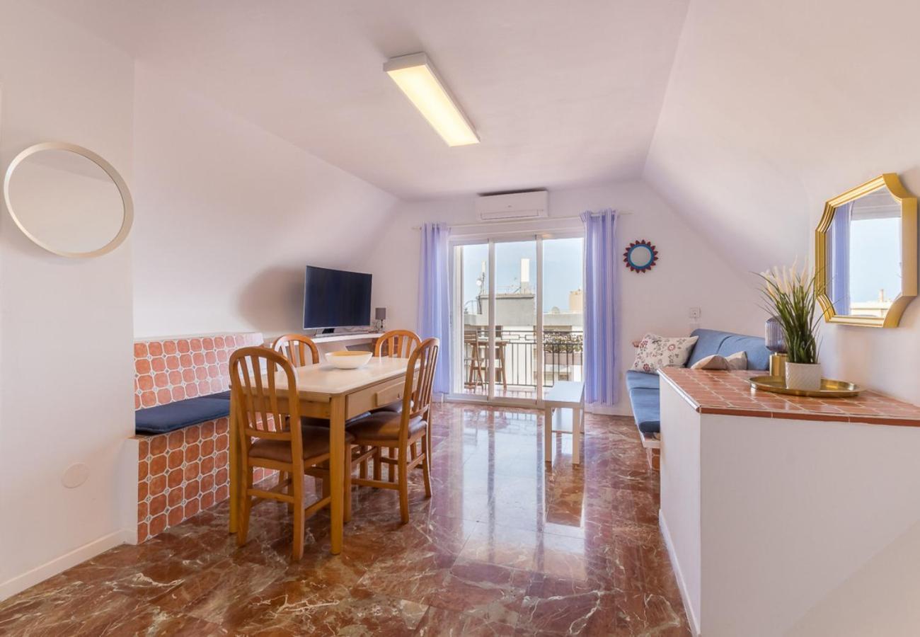 Reformado Apartamento En El Centro Con Vista Al Mar ตอร์เรโมลิโนส ภายนอก รูปภาพ