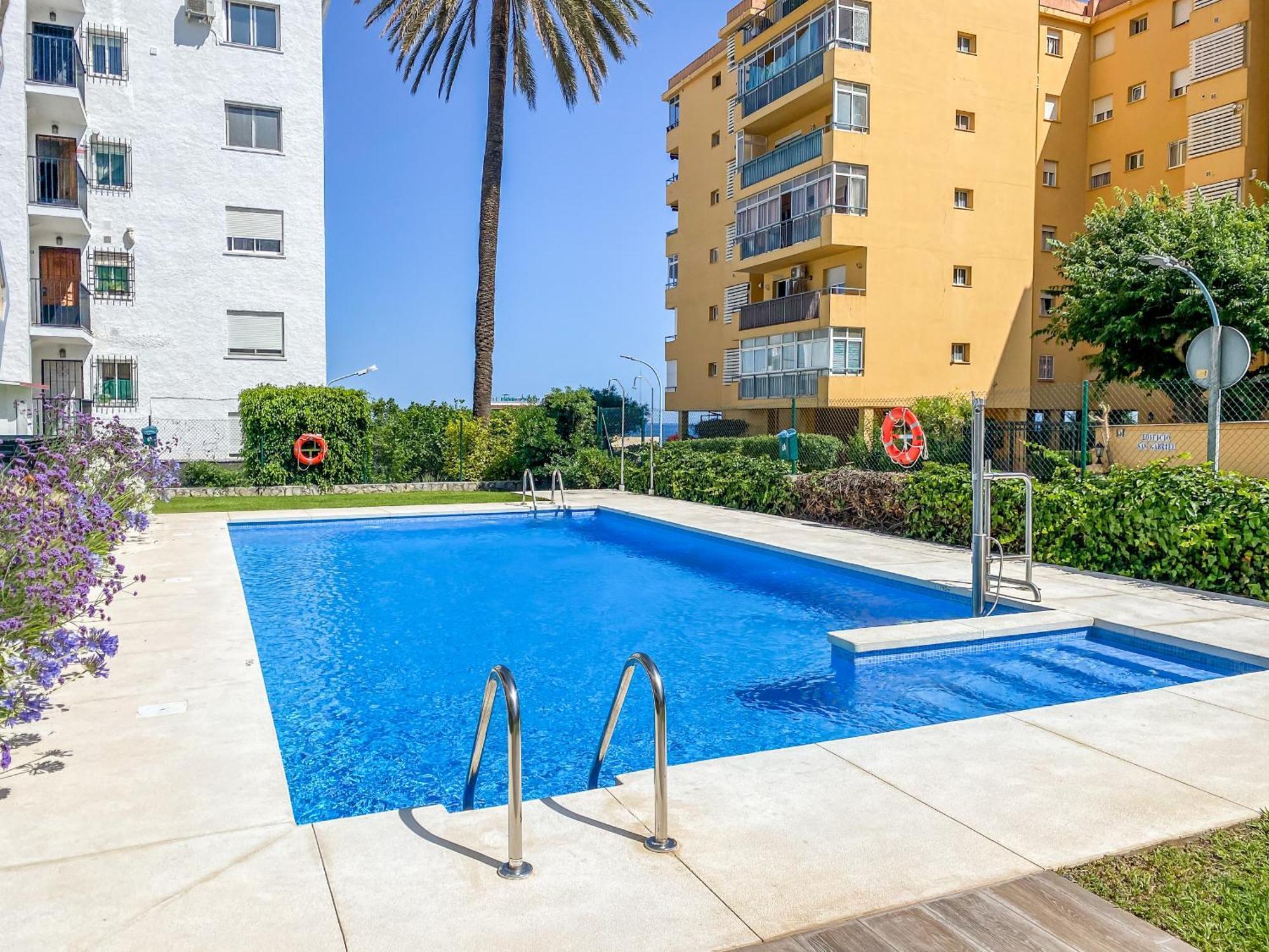 Reformado Apartamento En El Centro Con Vista Al Mar ตอร์เรโมลิโนส ภายนอก รูปภาพ